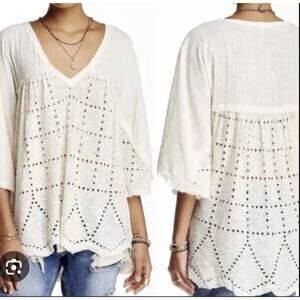 Free People Summer Lovin SM Linen Boho Shirt Cream V-Neck Bell Sleeve Boxy Tunic